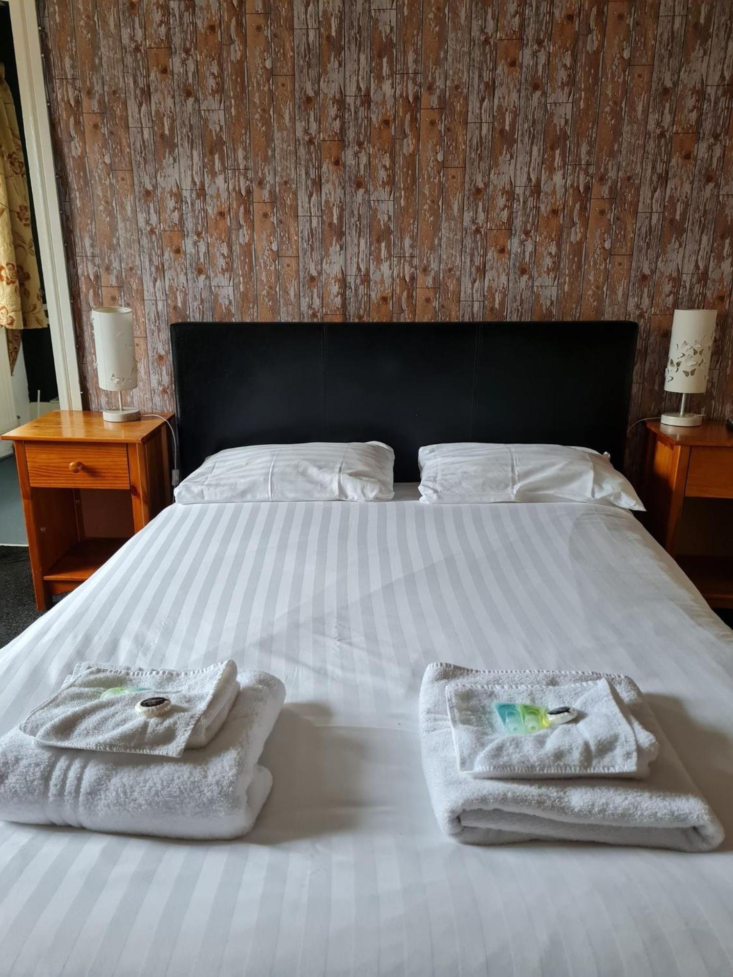 Hotel The Blue Cow South Witham Habitación foto